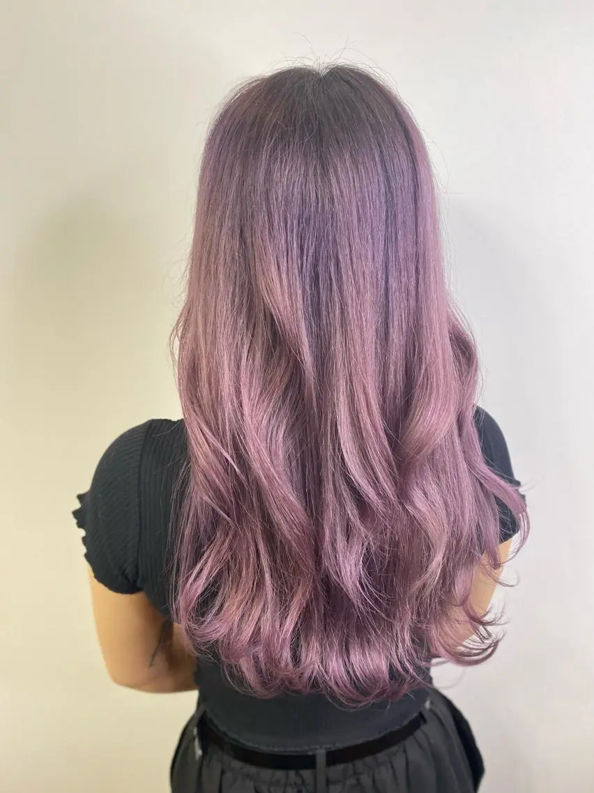 ロング カラー ブリーチ ピンクカラー バイオレットカラー トリートメント カット ヘアカラー トリートメント Luzir⭐︎ GEN⭐︎のヘアスタイル