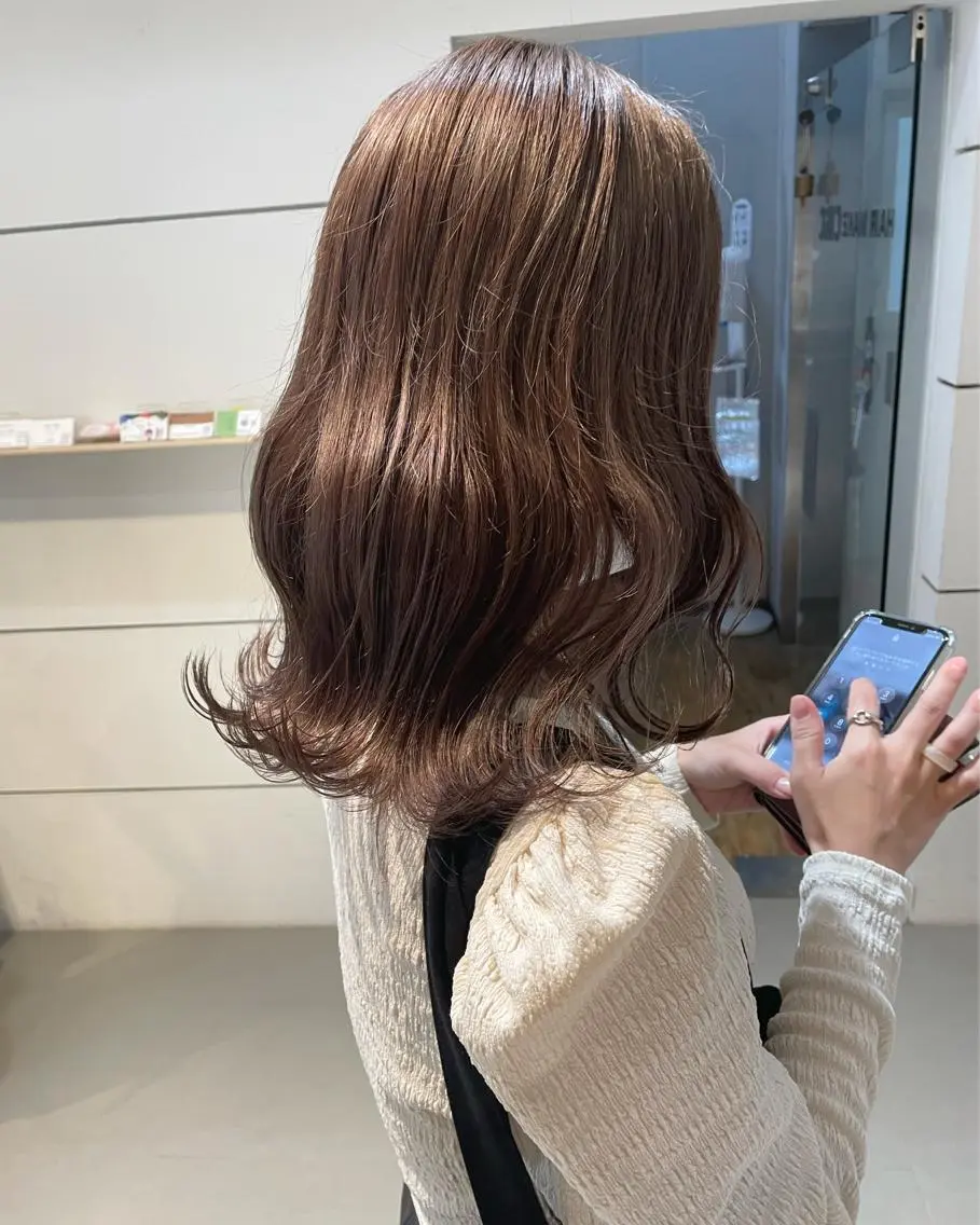 ミディアム チョコレートブラウン chic 有山 美瑠のヘアスタイル