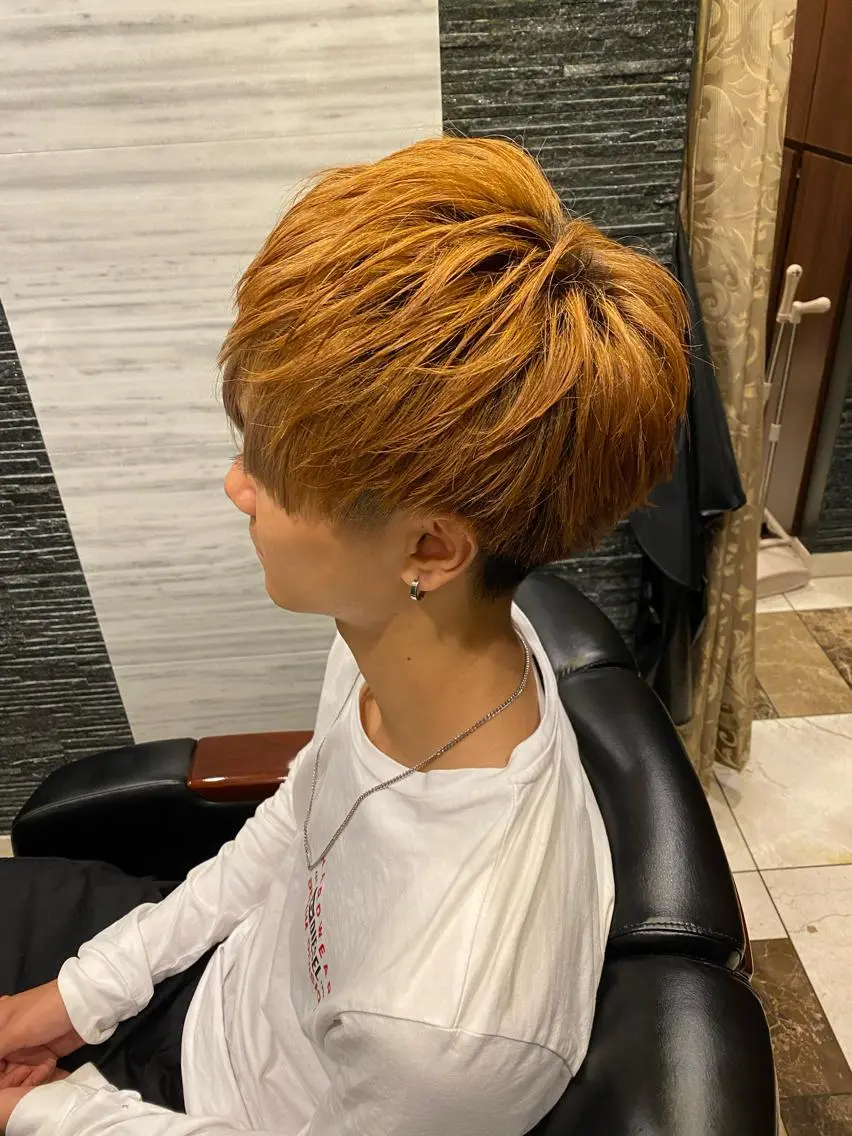 ミディアム カラー メンズ 岡本 宗士のヘアスタイル