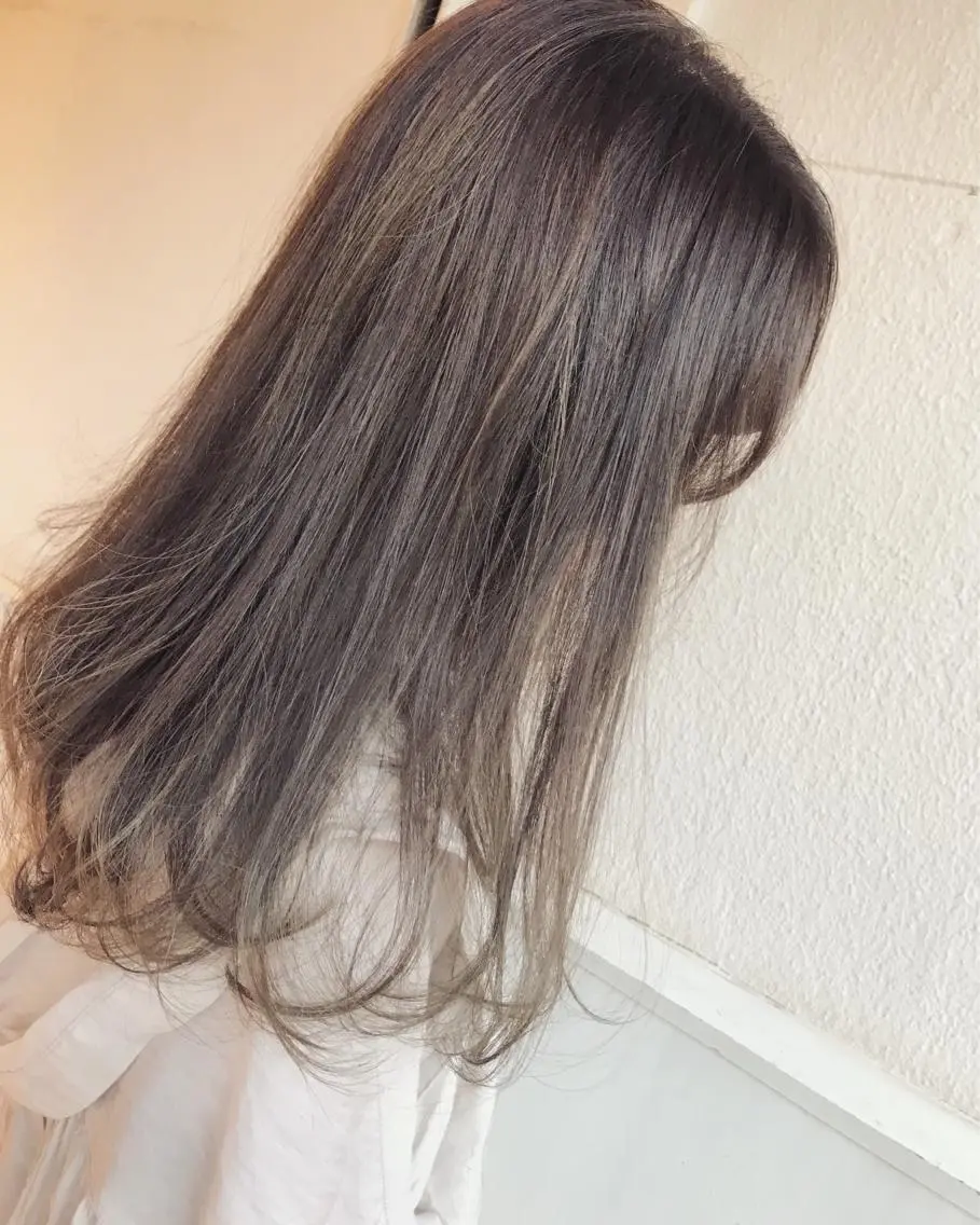 セミロング 外国人風カラー ハイライト Musiiik hairのヘアスタイル