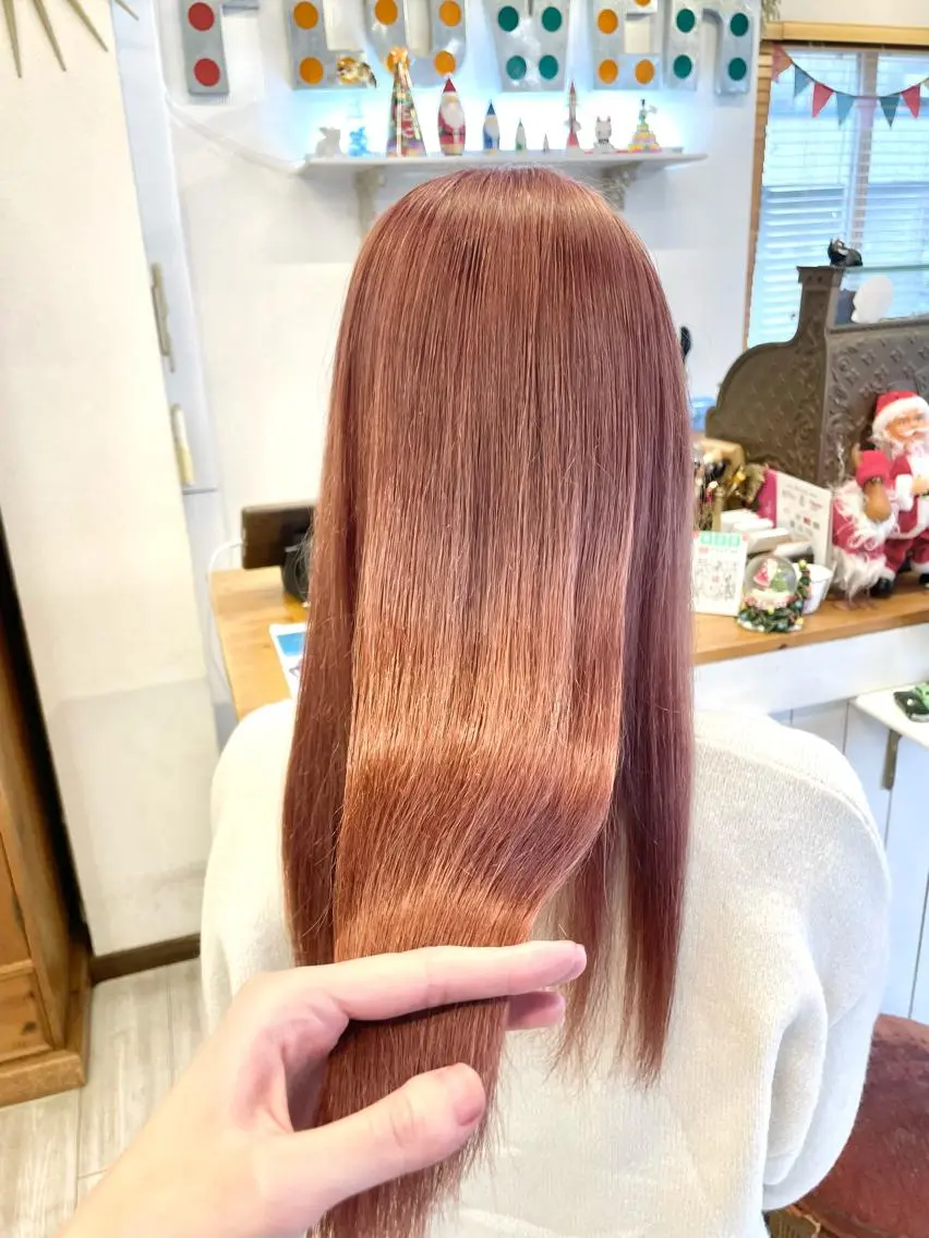 ミディアム カラー ピンクカラー インナーカラー 推し ブリーチ  髪質改善のヘアスタイル