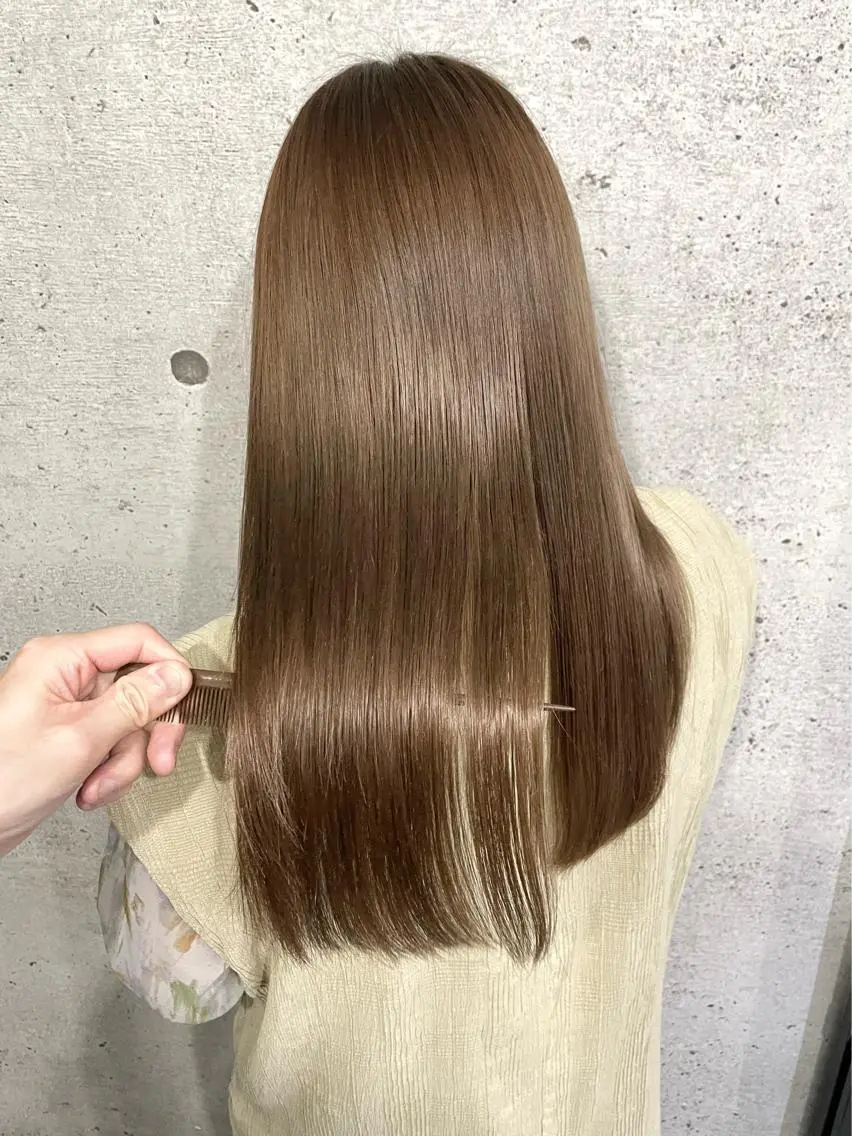 カラー ベージュカラー 透明感カラー カットモデル✂︎ 光翼のヘアスタイル