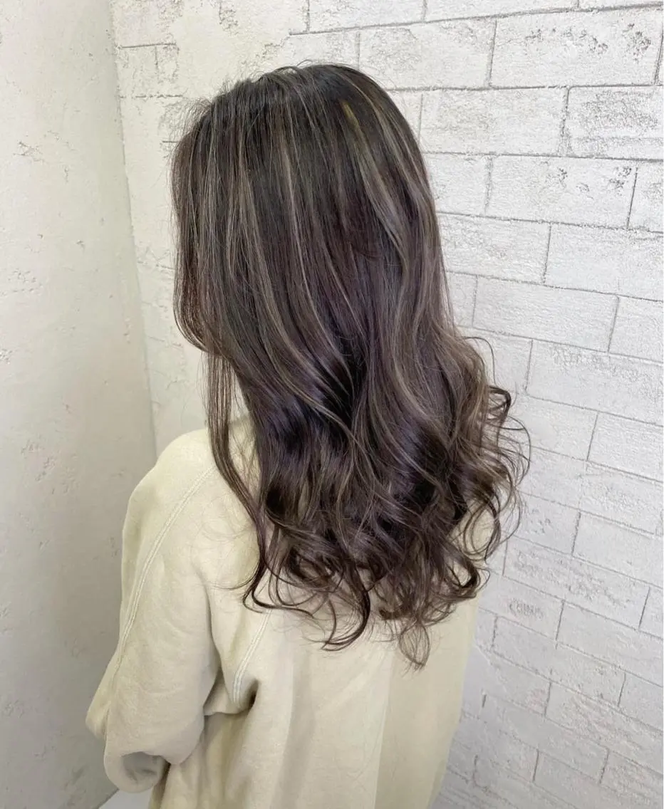 ロング 韓国風透明感カラー 💎YUI💎のヘアスタイル