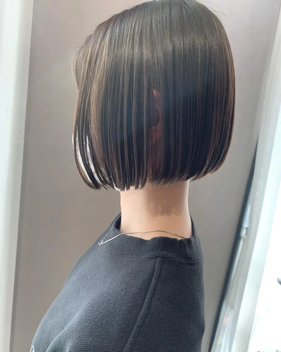 ショート カラー アッシュ ボブ hubhair レイヤー/透明感のヘアスタイル
