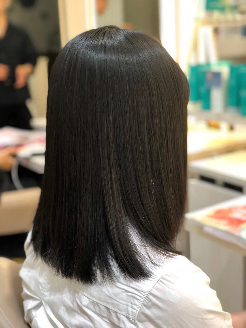 ミディアム パーマ 髪質改善 縮毛矯正 ストレートパーマ 安井　昴 💫ブリーチ縮毛矯正のヘアスタイル