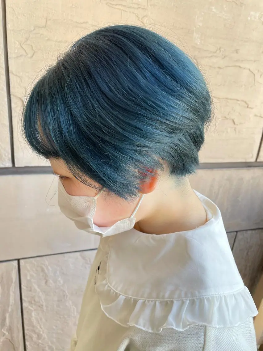 ショート カラー ブルーカラー ヘアカラー トリートメント レイヤー/ウルフ ハイトーンhiroのヘアスタイル