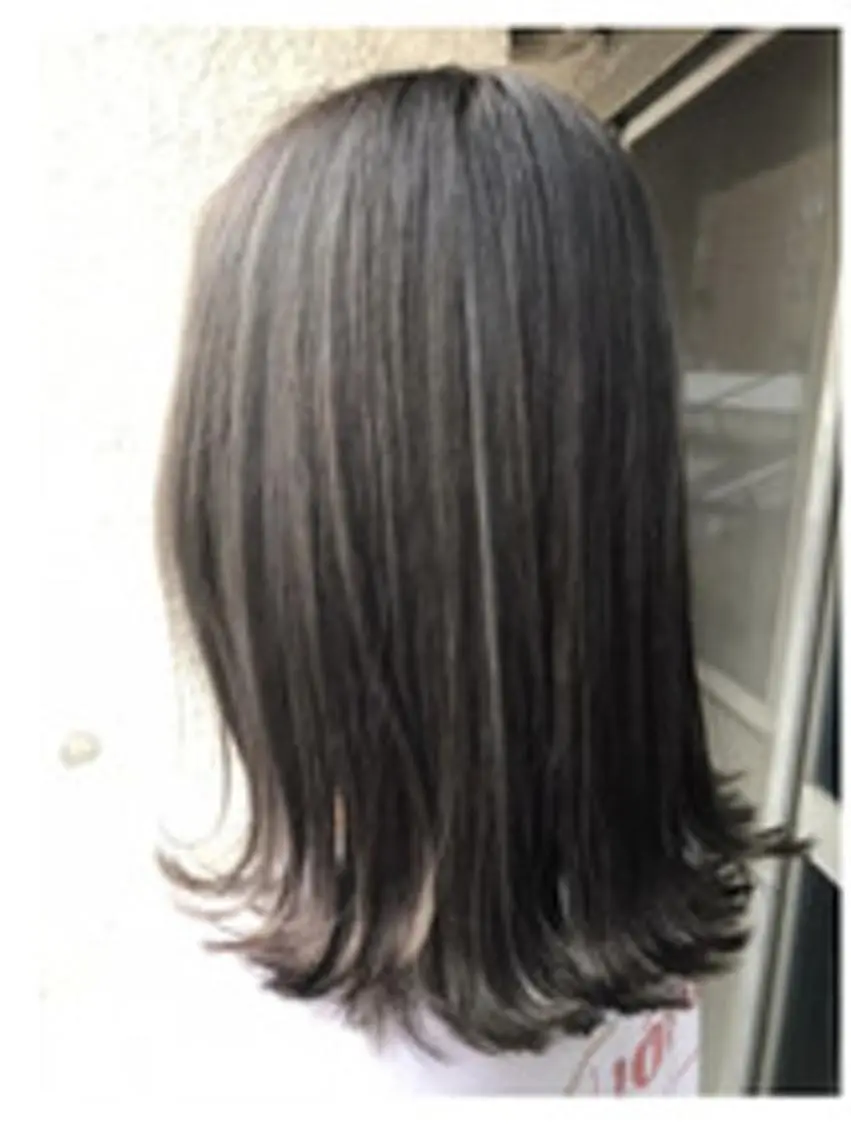 ミディアム カラー パーマ ヘアアレンジ ミディアムパーマ アディクシーカラー ケアカラー 髪質改善 トリートメント カット ヘアカラー トリートメント 【ヘアケア特化型】 newi天王寺のヘアスタイル