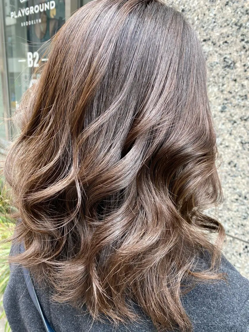 ロング 江崎 わか子のヘアスタイル