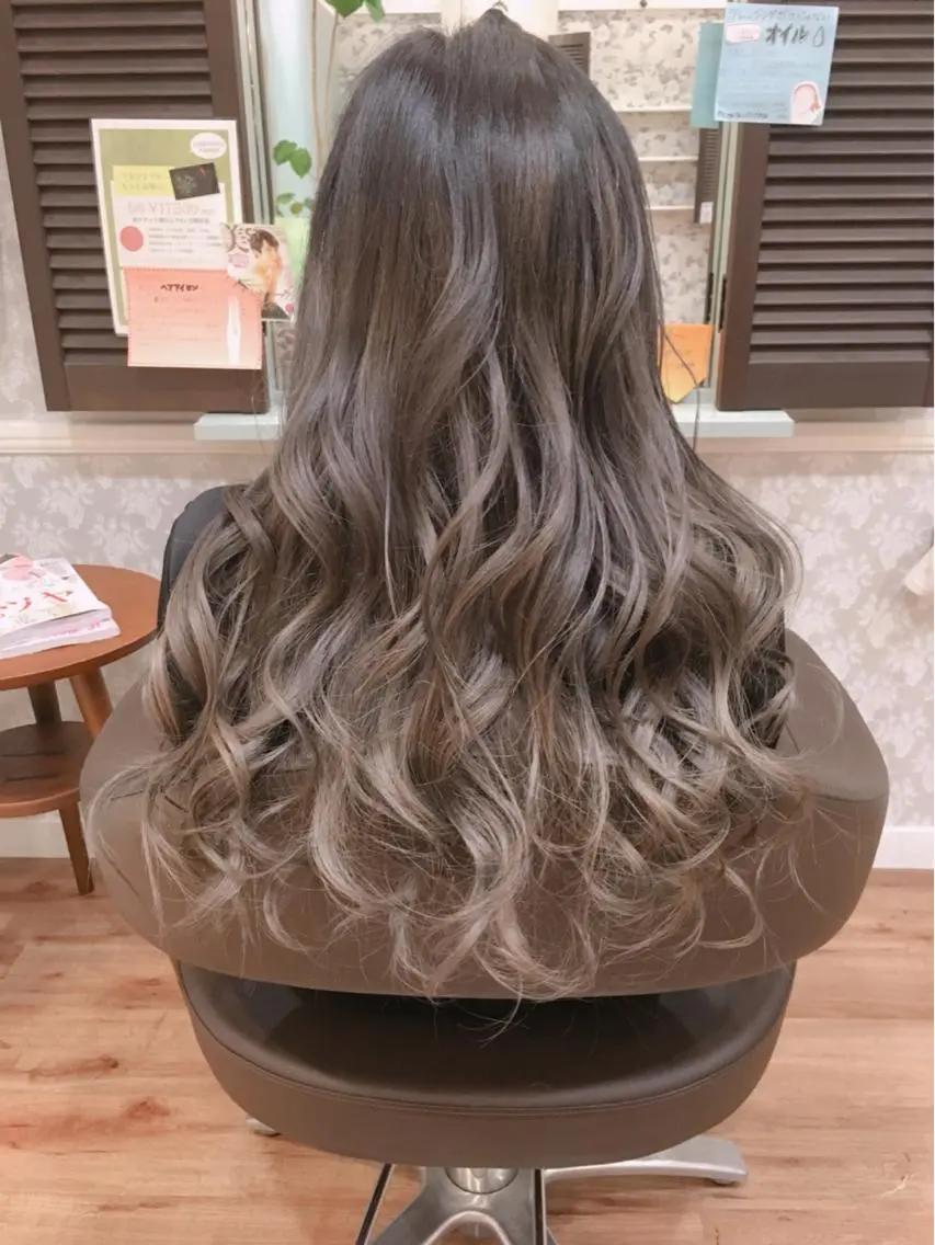 ロング カラー グレージュ ロング ビーズアモール 豊田店のヘアスタイル