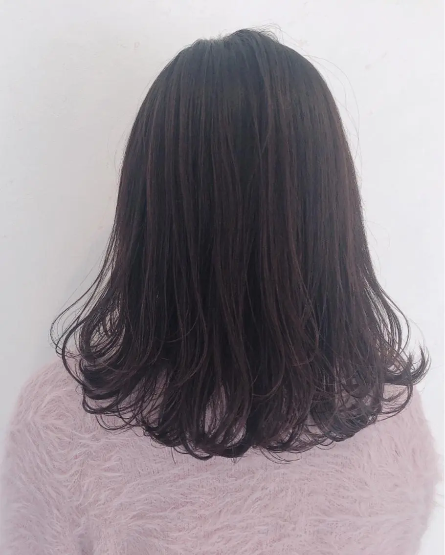 ミディアム 伊藤 さやかのヘアスタイル