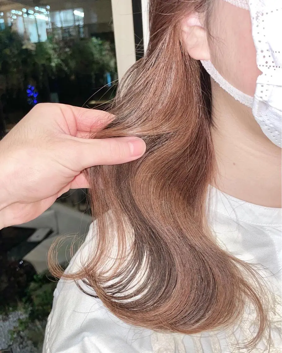 ロング カラー ミストバング イヤリングカラー フェイスフレーミング ハイライトカラー インナーカラー 🩵アンブレラカラー 髪質改善 丸尾】のヘアスタイル