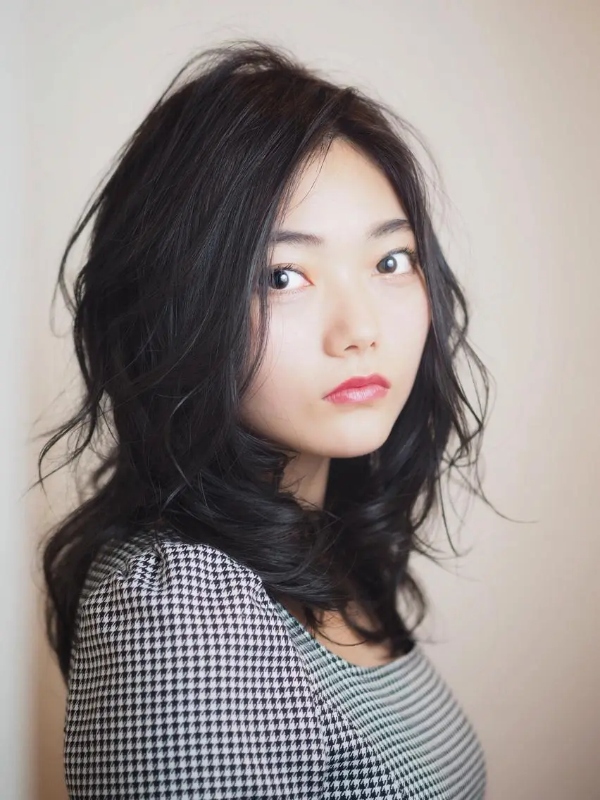 セミロング カラー パーマ ヘアアレンジ 黒髪 坂本 直樹のヘアスタイル