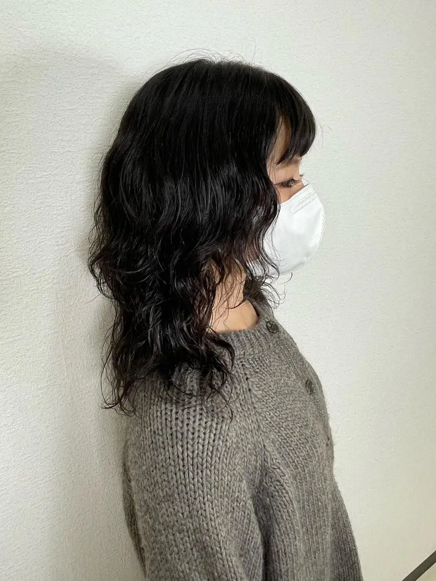 セミロング セミロングパーマ ウルフカット 江口 将司のヘアスタイル