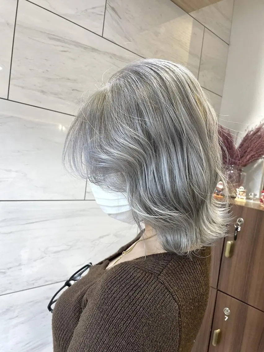 ショート カラー アッシュ ブリーチ シルバー シルバーアッシュ ホワイトシルバー ✂︎✂︎副店長・富田 益✂︎✂︎のその他イメージ