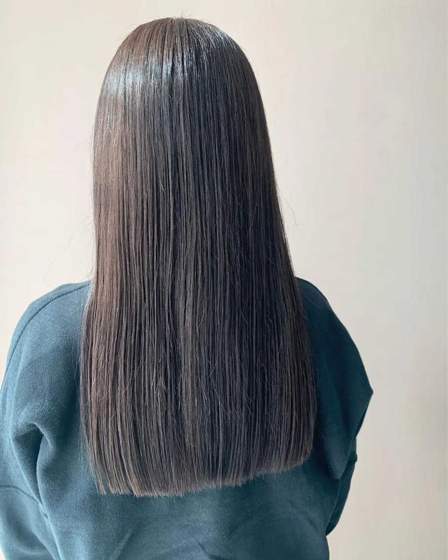 ロング カラー 透明感カラー ダークグレー ダークグレージュ グレージュ hubhair レイヤー/透明感のヘアスタイル