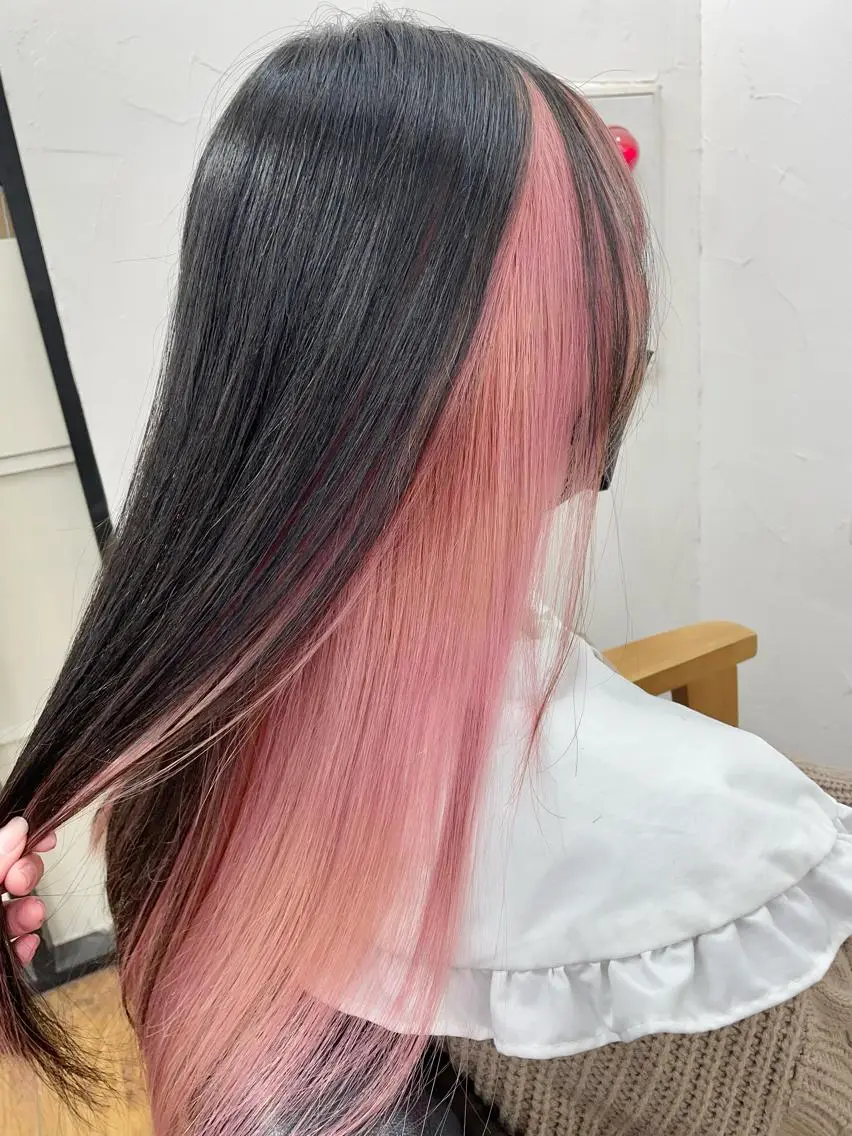 ロング 青木 優歩のヘアスタイル