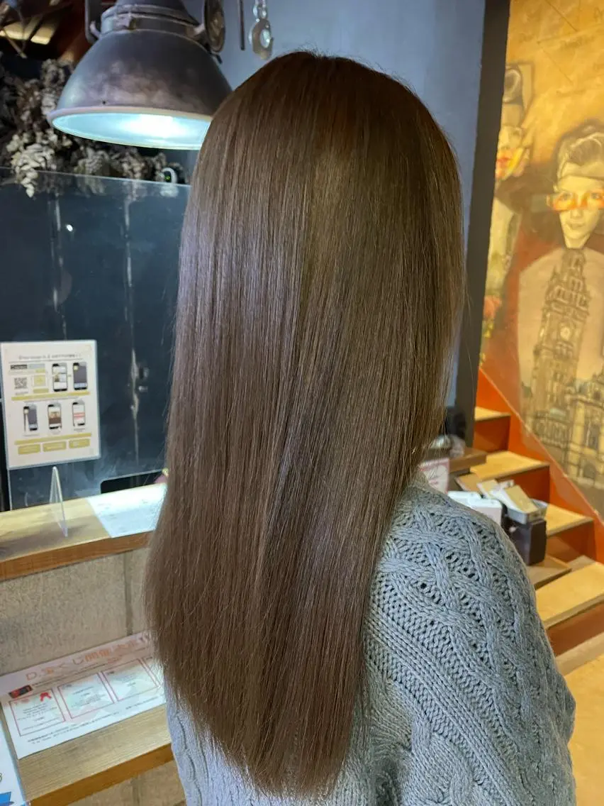 カラー 透明感カラー オリーブカラー 隅内 桃香のヘアスタイル