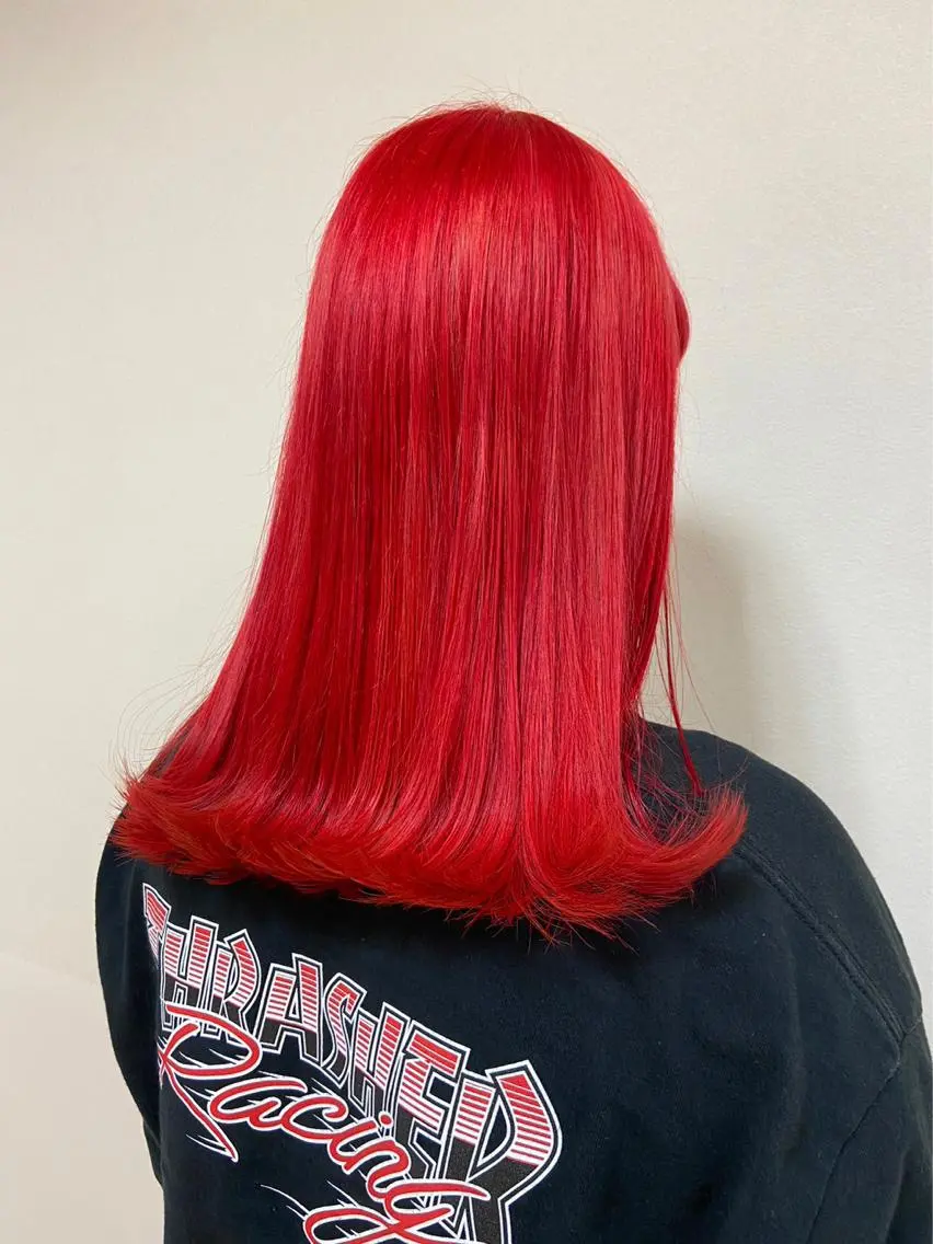 カラー Ashanti 有川のヘアスタイル