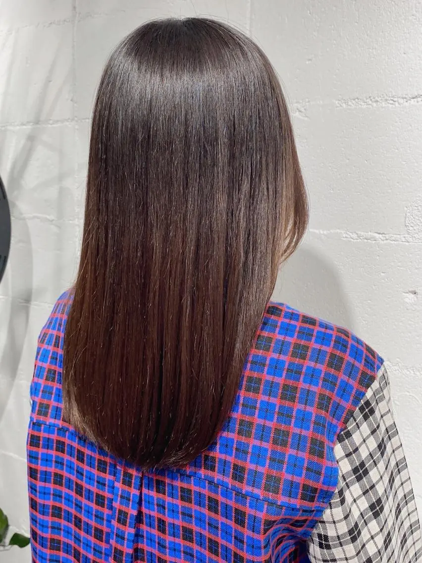セミロング ショート・ウルフ✂︎ 安住有咲子のヘアスタイル