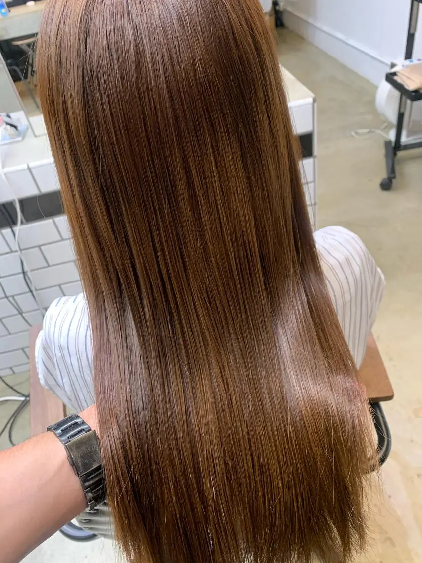 ミディアム カラー ミディアムパーマ ブリーチ トリートメント トップ スタイリストのヘアスタイル
