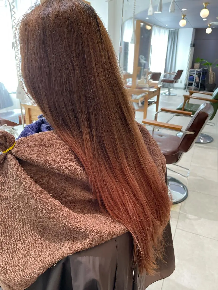 ロング カラー デザインカラー グラデーションカラー オレンジ カット ヘアカラー トリートメント ヘッドスパ 過去一の柔髪ヘア 🌿einshairのヘアスタイル