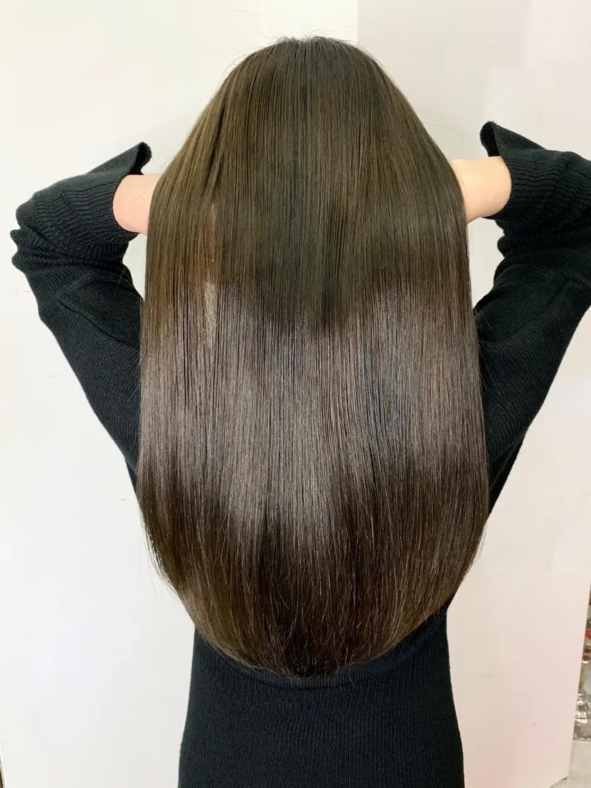 ロング カラー アディクシーカラー ベージュカラー ショコラベージュ エクステ（レミー毛） NINEのヘアスタイル