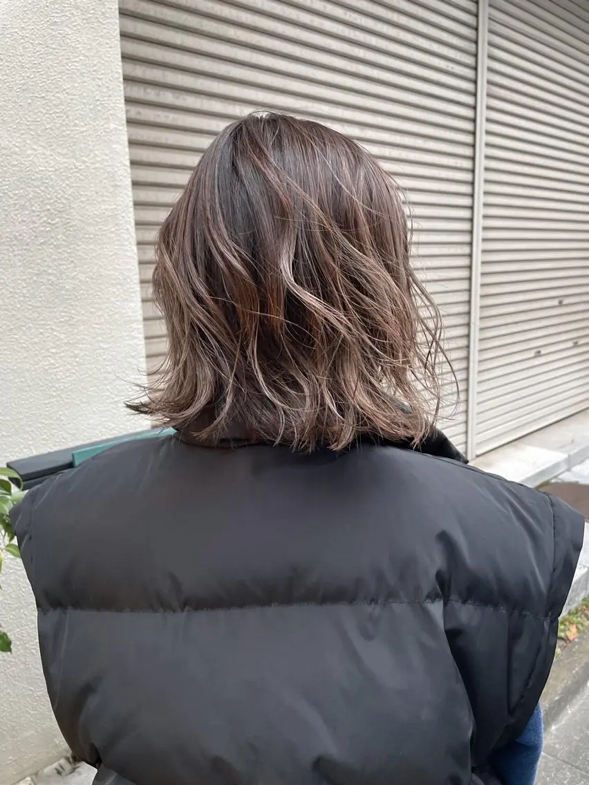 ミディアム ハイライト カット ヘアカラー トリートメント 狩野 羅夢のヘアスタイル