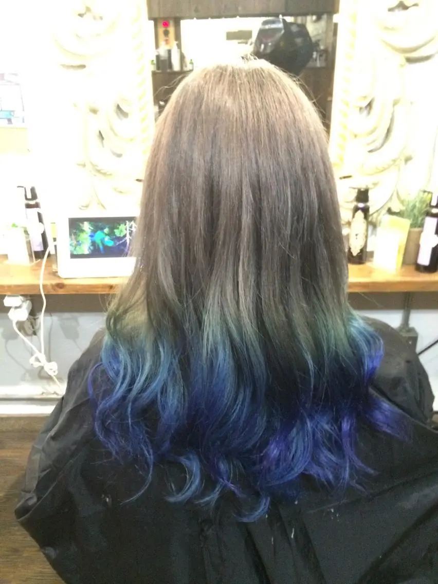 ショート カラー ブルーカラー グラデーションカラー 🧡ショートの達人 🧡SHOのヘアスタイル