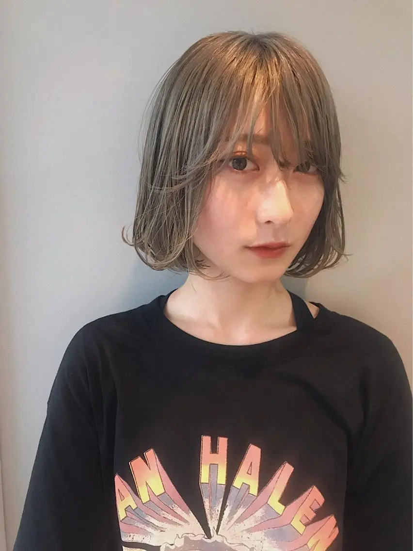 ミディアム カラー ヘアアレンジ グレージュ カット ヘアカラー トリートメント lani ブリーチ /ダブルカラーのヘアスタイル