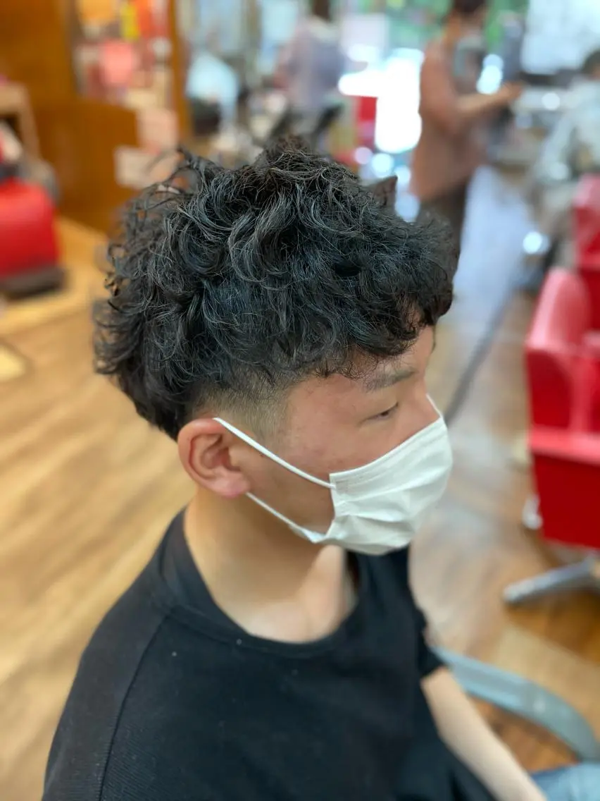 パーマ メンズ ビューティサロン モリワキのヘアスタイル