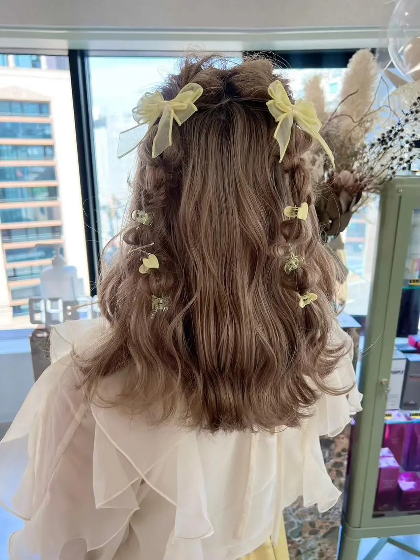 セミロング ヘアアレンジ うる艶/ハイトーン 🎀hina🎀のヘアスタイル