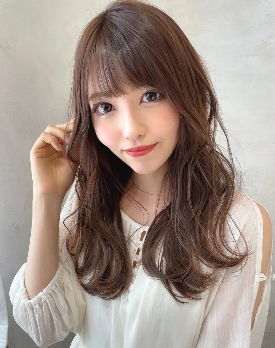 ロング 外国人風カラー 韓国風ヘア ロング ヘアカラー トリートメント 木屋元一/透明感 /前髪/レイヤーのヘアスタイル