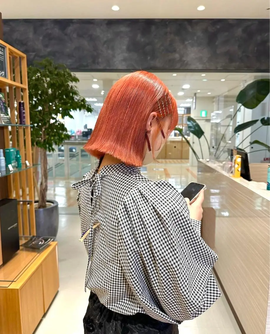 ミディアム カラー ヘアアレンジ ハイトーンカラー NAKAHARA TSUKUSHIのヘアスタイル