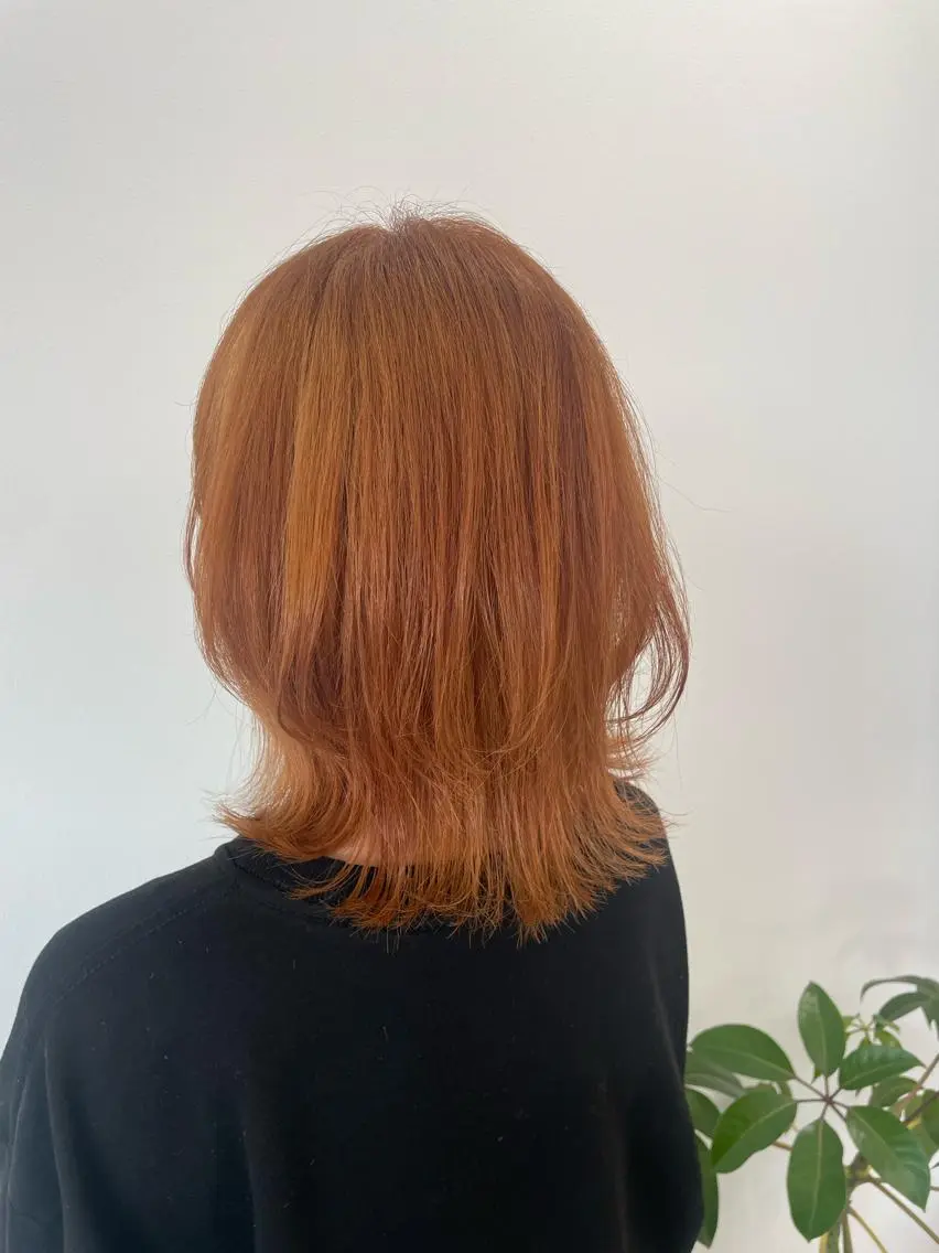ミディアム カラー オレンジ ウルフカット 松原香乃 撮影モデル募集のヘアスタイル