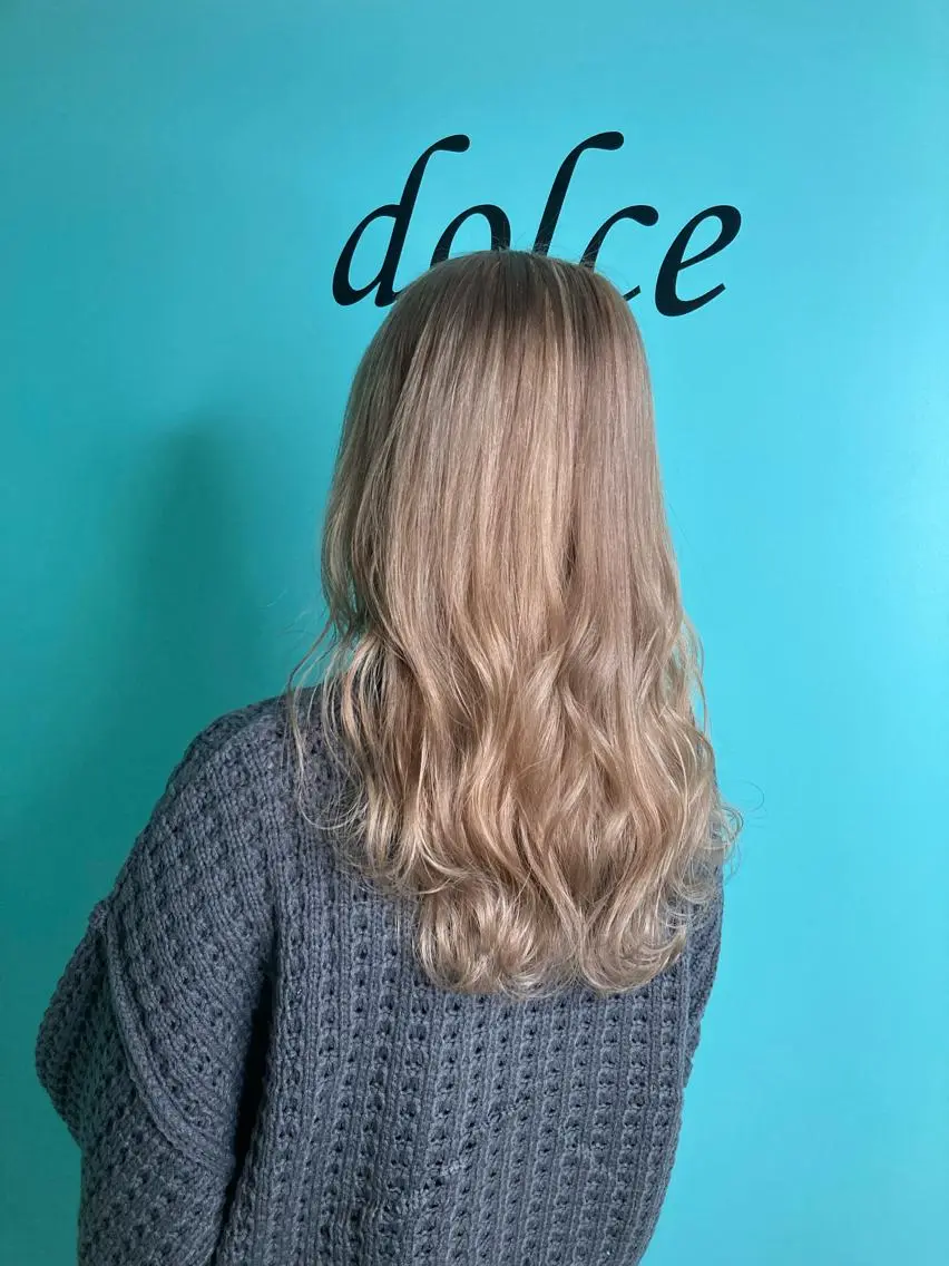 ロング カラー 浦田侑希 CODE.LINEのヘアスタイル