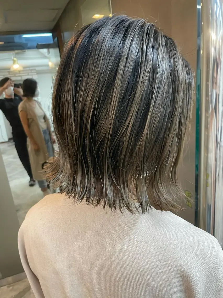 セミロング ヘアカラー 髪質改善×縮毛矯正 ×艶カラーNAOのヘアスタイル