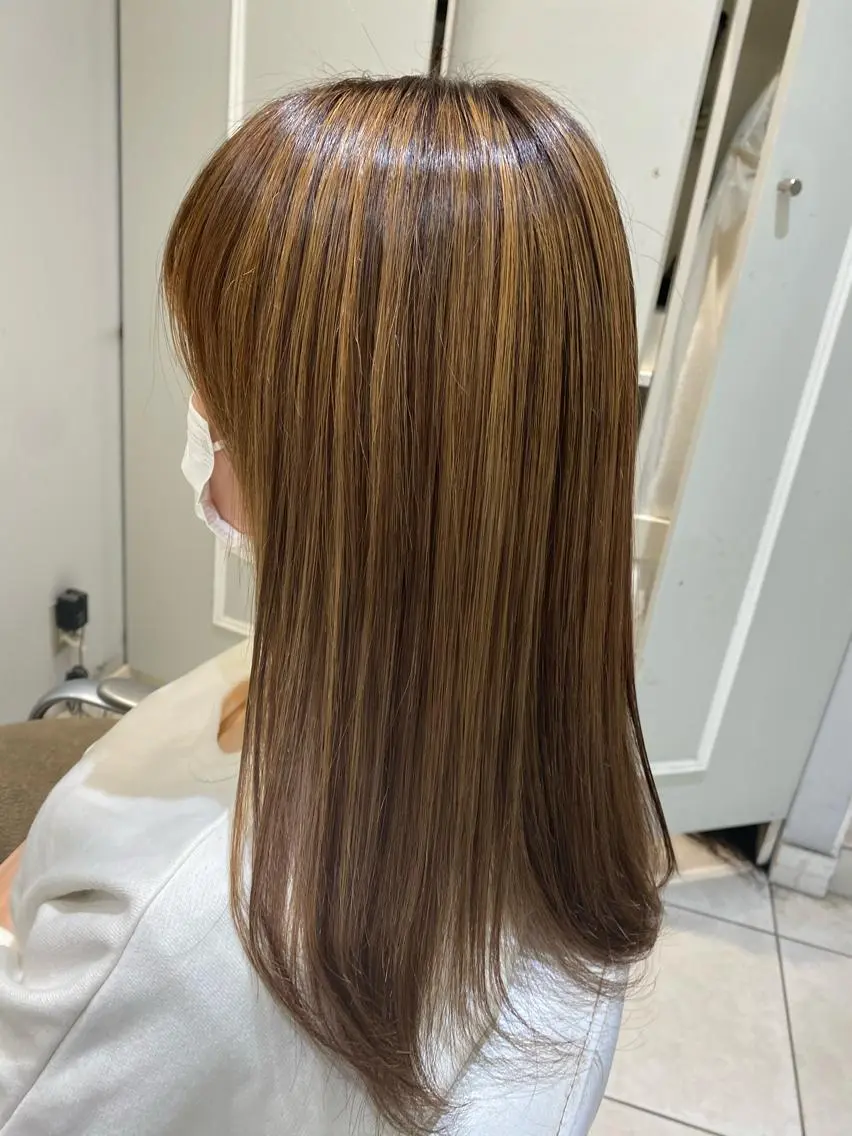 ミディアム 美髪矯正透明感カラー 江川 和輝のヘアスタイル