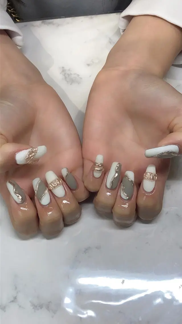 ネイル ✨アン ミユ✨のネイルデザイン