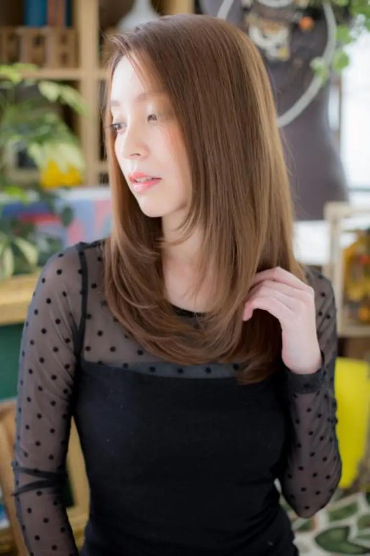 ロング カラー くせ毛 斜めバング 伸ばしかけ かきあげバング 小顔カット カット ヘアカラー トリートメント ヘッドスパ 🍀鶴貝 幸哉🍀のヘアスタイル