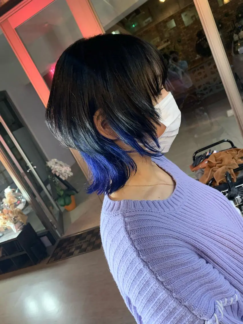 ショート カラー ヘアアレンジ ブルーカラー インナーカラー ウルフカット VIM hairおもろまち店のヘアスタイル