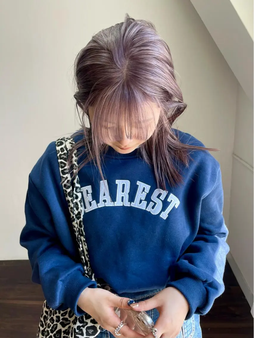 ミディアム オカモト ミユウのヘアスタイル
