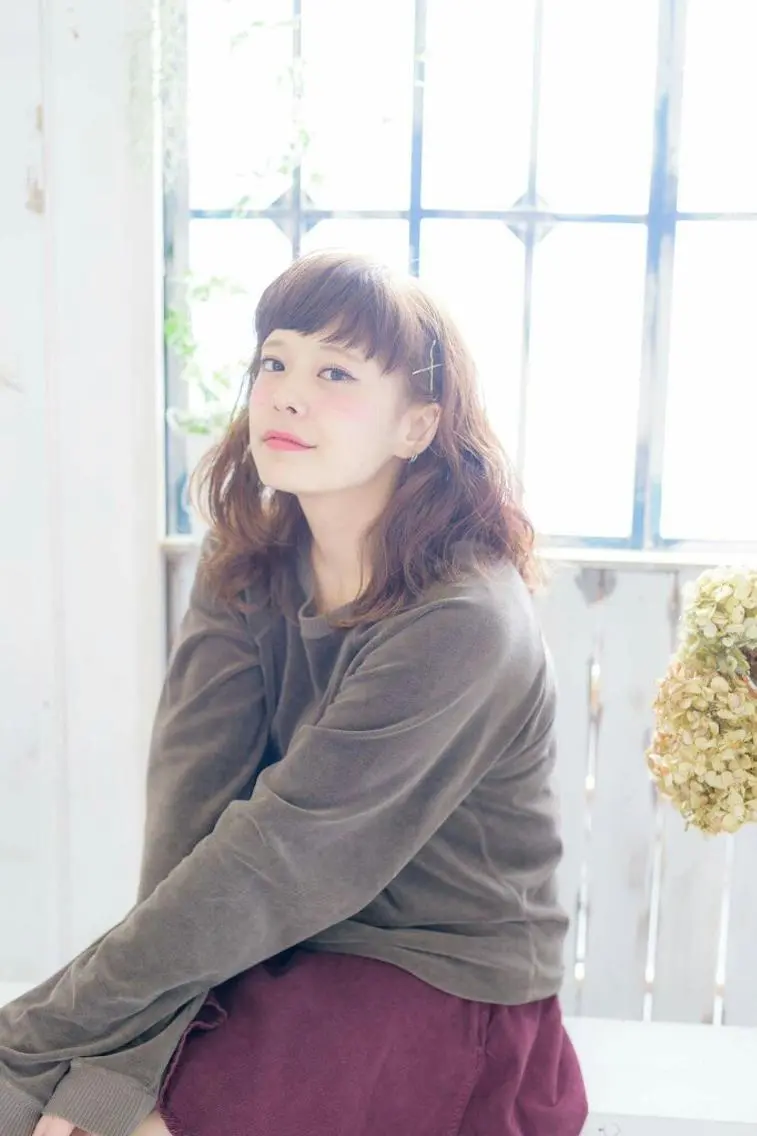 ミディアム 《インナーカラー》 YAMADAのヘアスタイル