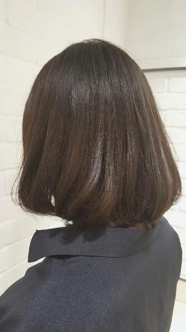 ミディアム カラー イルミナカラー ボブ あらき ちさとのヘアスタイル