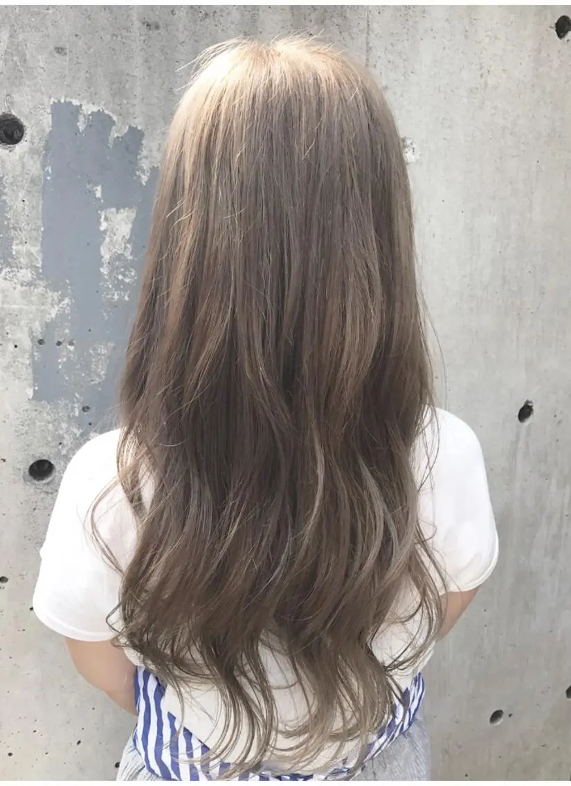 ロング カラー ベージュカラー 透明感・艶カラー/ 坂田友梨奈のヘアスタイル