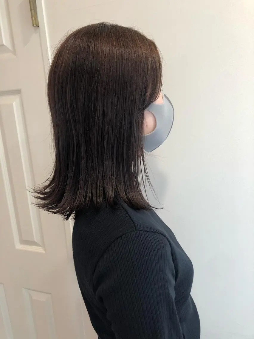 ミディアム カラー カット ヘアカラー トリートメント MIOベージュカラー 柔らかいカラーのヘアスタイル