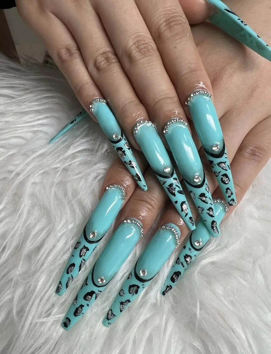 ネイル チークネイル フレンチネイル キラキラネイル 韓国ネイル マグネットネイル ハンドネイル H.baby Nail Salonのネイルデザイン