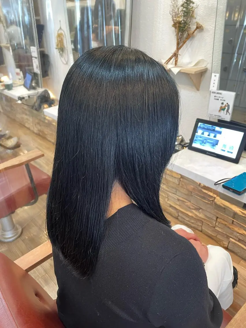 ロング ロング VISAGE ba.sk 金子詩帆のヘアスタイル