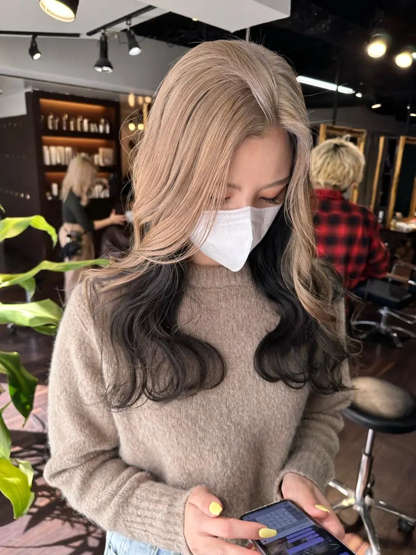 ロング カラー アディクシーカラー ブリーチ ケアブリーチ デザインカラー ハイトーンカラー ワンホンヘア/ レイヤー/Kaitoのヘアスタイル