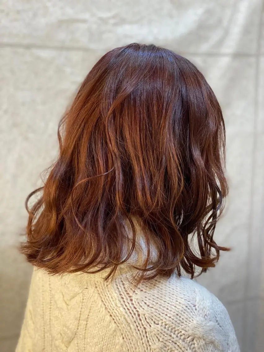 ミディアム カット ヘアカラー 長濱 俊のヘアスタイル