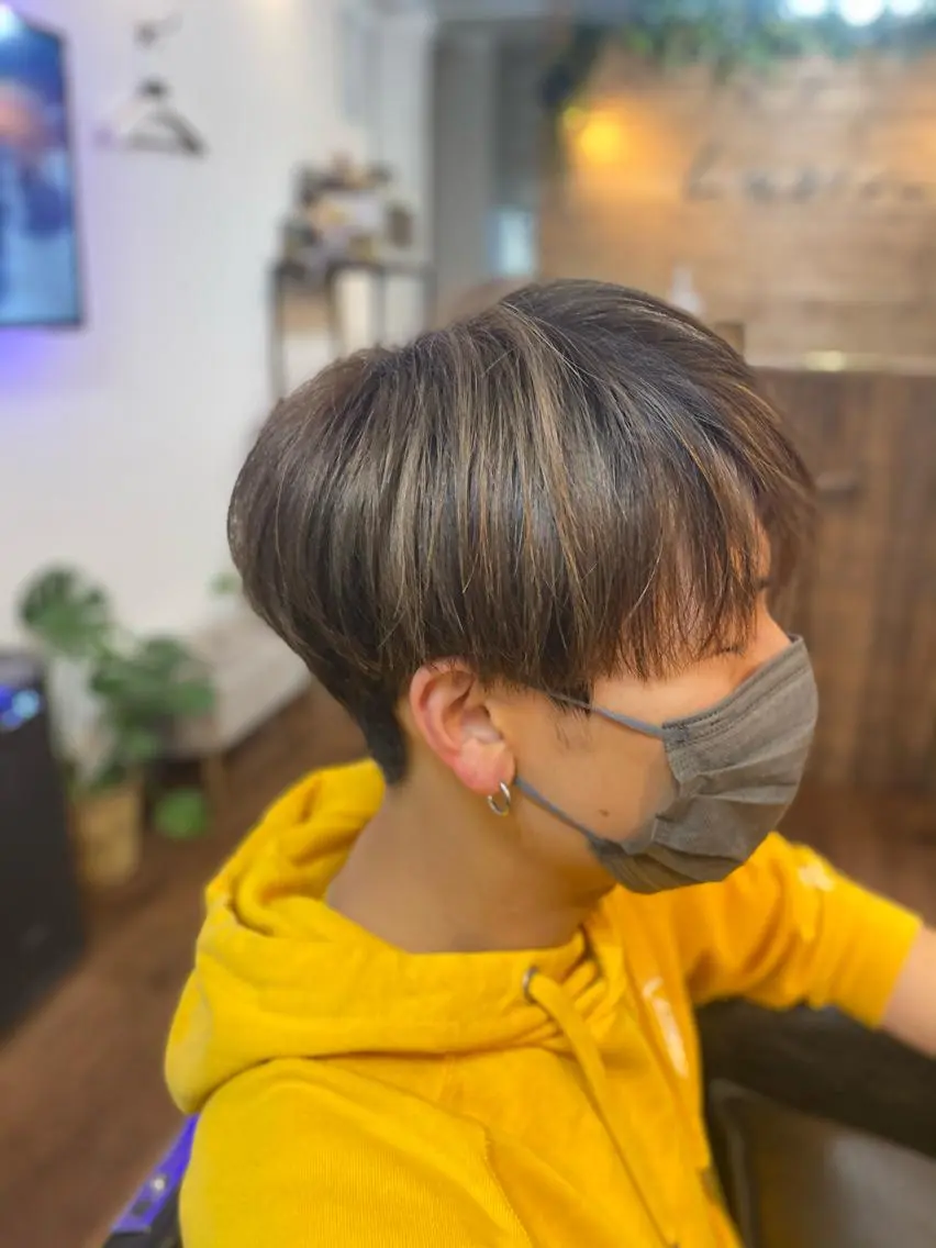 ミディアム メンズ メンズ韓国風 韓国マッシュ マッシュ 韓国風ヘア カット Luzir⭐︎ GEN⭐︎のヘアスタイル